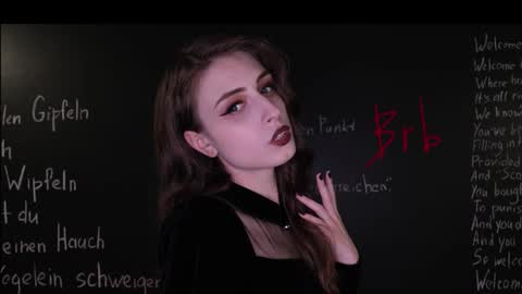 Snapshot of mistress_marlene chatting on October 2025 06:01:01 AM Mistress Marlene online show from October 2025 06:01:01 AM