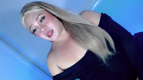 mistress_marta69 online show from November 2025 05:47:01 PM