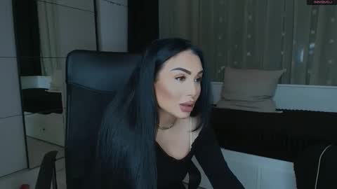 Snapshot of mistress_meryem chatting on February 2026 10:51:02 PM mistress_meryem online show from February 2026 10:51:02 PM