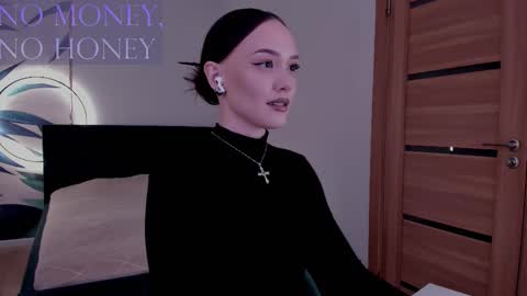 Mistress Mia online show from December 2025 10:48:02 PM
