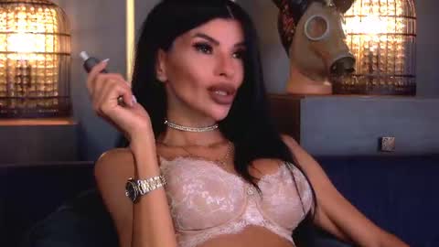 Snapshot of mistresselenia chatting on July 2026 10:21:01 AM Elenia online show from July 2026 10:21:01 AM