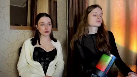 Snapshot of mistresselizy chatting on March 2025 06:11:02 PM mistresselizy online show from March 2025 06:11:02 PM