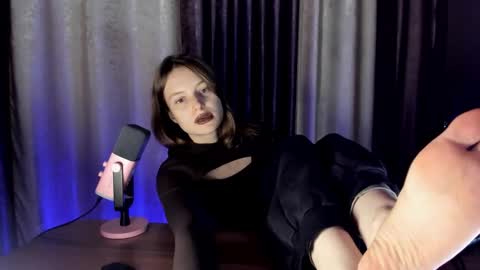 Snapshot of mistresselizy chatting on October 2025 08:29:02 PM mistresselizy online show from October 2025 08:29:02 PM