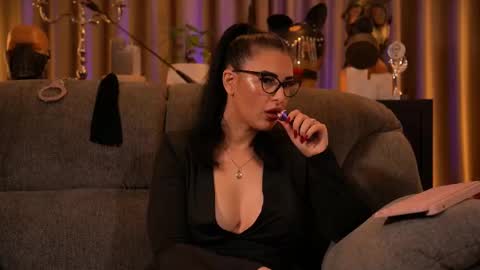 Mistress Kelly online show from October 2025 12:08:02 AM