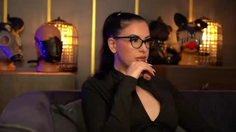 Mistress Kelly online show from May 2026 11:25:02 PM