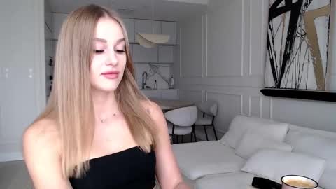 mistressuniverse online show from October 2025 09:29:02 AM