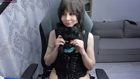 Snapshot of misty_dark chatting on June 2026 12:32:02 AM misty_dark online show from June 2026 12:32:02 AM