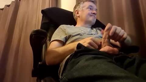 Snapshot of mitchoxxford chatting on March 2026 10:33:01 AM mitchoxxford online show from March 2026 10:33:01 AM