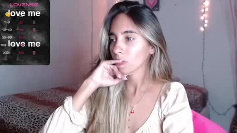 mitchwilson1 online show from October 2025 10:38:01 PM