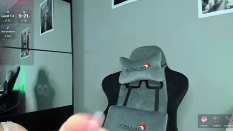 Mia 3 online show from January 2025 02:31:01 AM