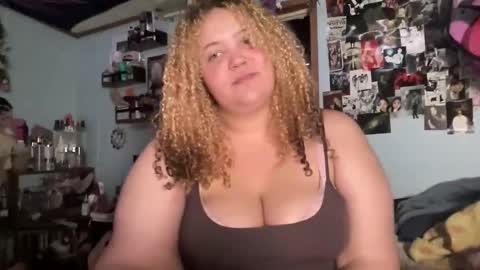 mixxedgoodness222 online show from February 2026 03:44:02 AM