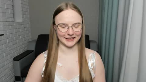 Miya online show from January 2025 04:39:01 PM