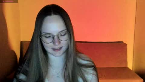 Miya online show from November 2025 05:09:01 PM