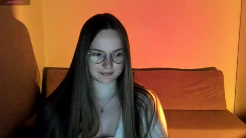 Miya online show from November 2025 08:40:01 PM