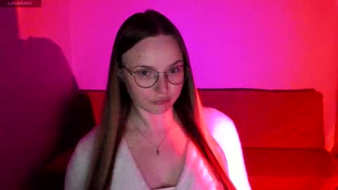 Miya online show from November 2025 07:49:02 PM