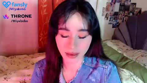 Snapshot of miyakabebe chatting on June 2026 06:25:02 AM Miyakabebe online show from June 2026 06:25:02 AM