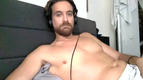 Snapshot of mkmarkets chatting on October 2025 07:25:02 PM Hrny Lat .. online show from October 2025 07:25:02 PM