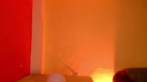 MoonLipson online show from January 2025 06:20:02 PM