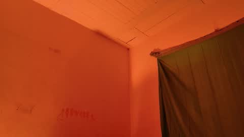 MoonLipson online show from March 2026 04:23:01 AM