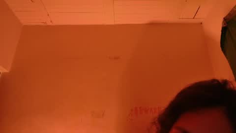 MoonLipson online show from June 2026 05:20:01 AM
