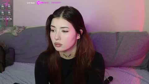 Snapshot of mmkakpoxyi22 chatting on January 2025 03:22:01 AM alice and ray online show from January 2025 03:22:01 AM