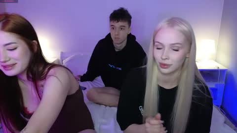 Snapshot of mmkakpoxyi22 chatting on September 2025 07:59:01 PM alice and ray online show from September 2025 07:59:01 PM