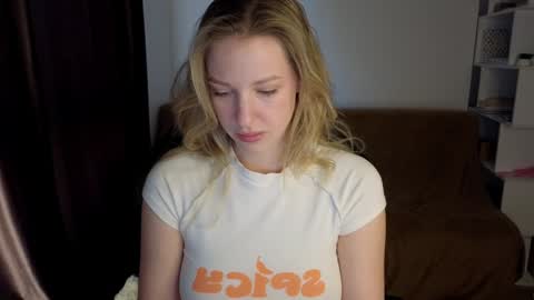 Lili online show from January 2025 07:15:01 AM