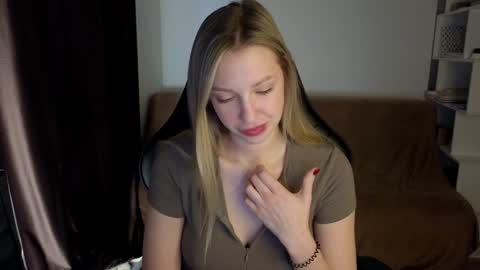 Lili online show from January 2025 07:58:02 AM