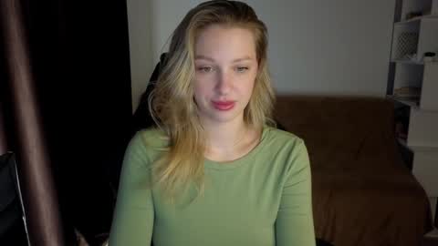 Lili online show from January 2025 08:18:02 AM