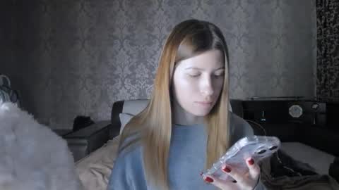 Lili online show from September 2025 09:56:01 AM