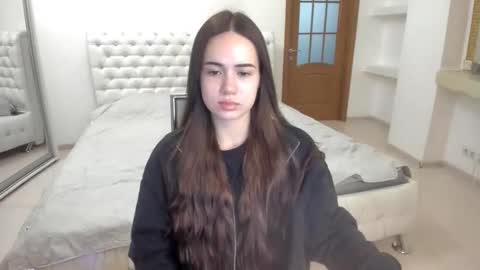 Beata online show from January 2025 06:25:01 PM