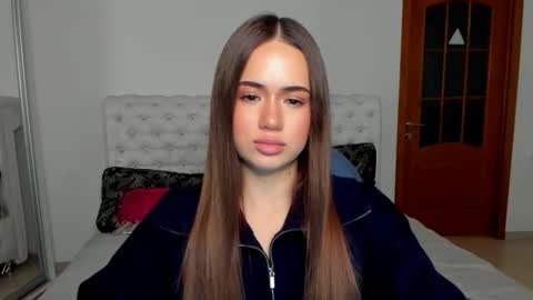 Beata online show from November 2025 02:17:01 PM