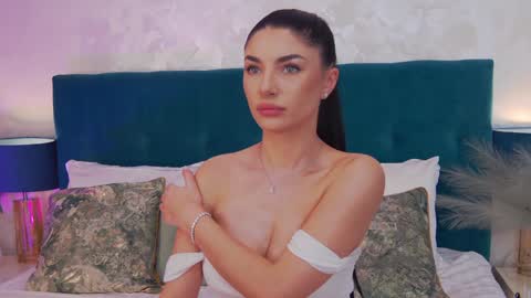 Jessie online show from March 2026 02:04:02 AM