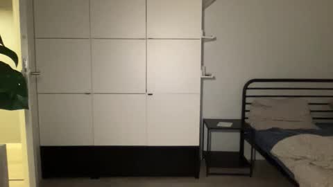 mmminnie online show from October 2025 06:51:02 PM