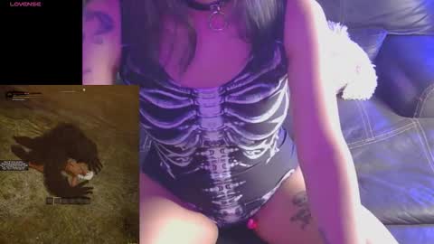 minaDarling online show from November 2025 05:19:02 AM