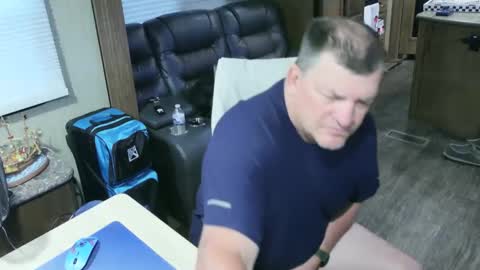 mmmthatsfunnn online show from October 2025 11:13:01 PM