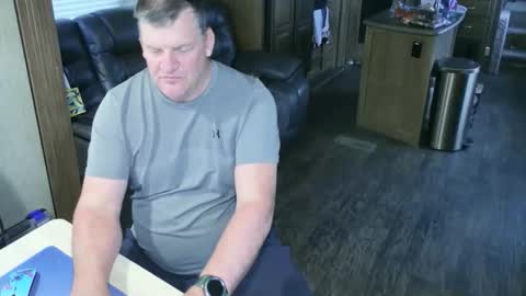 mmmthatsfunnn online show from October 2025 10:14:02 PM