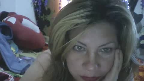 Snapshot of mmsexymm84 chatting on February 2025 07:05:01 PM mmsexymm84 online show from February 2025 07:05:01 PM