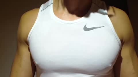 mmuscularman online show from September 2025 07:35:02 AM