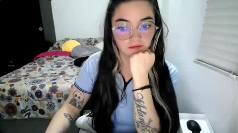 Sam online show from December 2025 03:44:02 AM