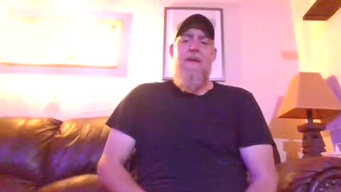 moeblick online show from November 2025 11:45:01 AM