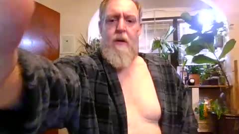 moeblick online show from November 2025 12:27:01 PM