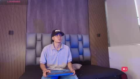 Snapshot of mohamed_malik chatting on May 2026 12:35:02 PM mohamed_malik online show from May 2026 12:35:02 PM