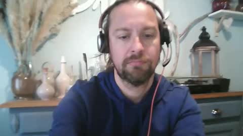 Snapshot of moi9876543210 chatting on March 2026 09:05:01 AM Julien online show from March 2026 09:05:01 AM