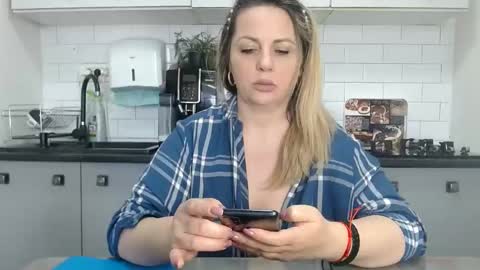 erika online show from March 2025 11:40:02 AM