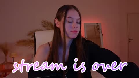 Molly online show from December 2024 03:07:01 AM