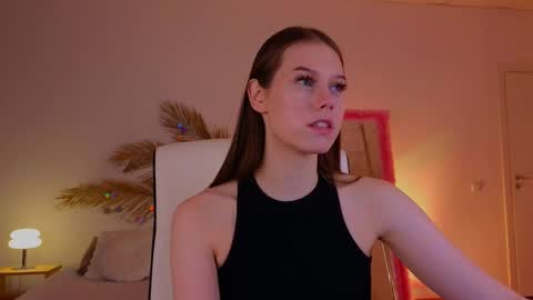 Molly online show from February 2025 09:27:02 PM