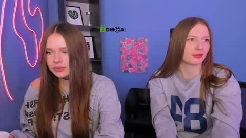 Snapshot of molianna_ chatting on March 2026 12:10:02 PM anna online show from March 2026 12:10:02 PM