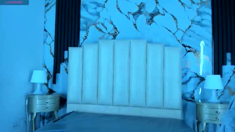 Hey Guys  Im Mollie online show from November 2025 12:33:02 PM