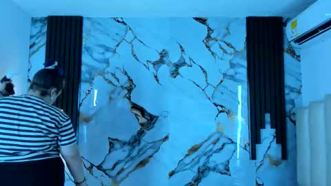 Hey Guys  Im Mollie online show from November 2025 12:20:01 PM